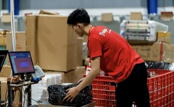 Từ 18/2, hàng nhập khẩu dưới 1 triệu đồng phải nộp thuế