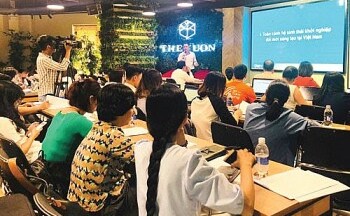3 lợi thế giúp Việt Nam thoát 'bẫy thu nhập trung bình'