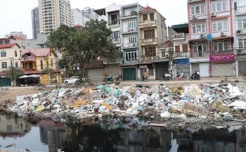 Hà Nội: Dự án chống ngập nghìn tỷ thành nơi chứa rác