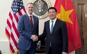 Đặc phái viên Thủ tướng Chính phủ, Bộ trưởng Nguyễn Hồng Diên làm việc với Trưởng Đại diện Thương mại Hoa Kỳ
