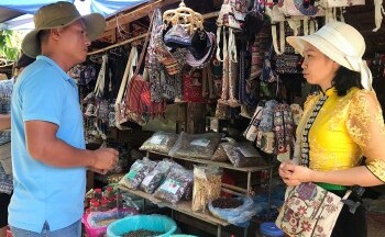 Viện trưởng AIT: OKLVIE sản phẩm thuộc hệ thống OKVIP là trang web tổ chức phát sóng bóng đá trực tiếp, live casino , nỗ hũ, bắn cá phiên bản 2025 ‘Một chuyến đi – nghìn đơn hàng’