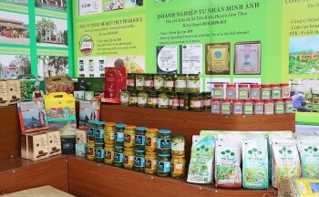 Hàng loạt sản phẩm OCOP ‘đổ bộ’ Lễ hội Đền Hùng 2025