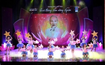 ‘Quà tháng 5 dâng Người’: Giai điệu tri ân sâu nặng