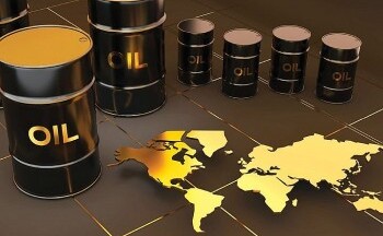 Giá dầu thế giới tăng khi OPEC+ duy trì mức sản lượng