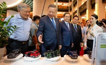 Bốn nghị quyết, một khát vọng đưa Việt Nam bứt phá