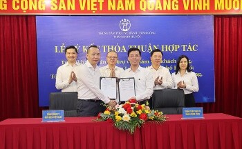 Bưu điện Việt Nam hỗ trợ Hà Nội triển khai dịch vụ hành chính công