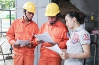 Cần cái nhìn khách quan với giá điện
