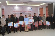 Prudential hỗ trợ 600 triệu đồng cho đồng bào bị thiệt hại do mưa lũ