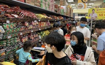 Áp lực nguyên liệu, doanh nghiệp bình ổn khó giữ giá