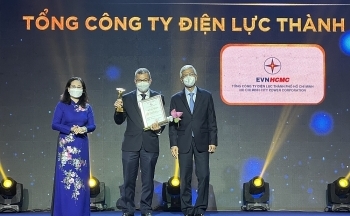 EVNHCMC nhận giải thưởng Thương hiệu Vàng TP. Hồ Chí Minh năm 2021