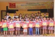 Tập đoàn Hoa Sen hỗ trợ học sinh nghèo gần 6 tỷ đồng