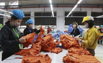 Vì sao đơn hàng nhiều nhưng doanh nghiệp dệt may Nghệ An vẫn đau đầu?