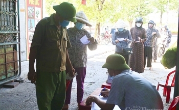 Nghệ An: Phát thẻ đi chợ cho gần 100.000 hộ gia đình