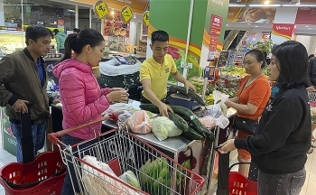 Hà Tĩnh: Không để xảy ra bất ổn về giá và nguồn cung hàng hóa cho vùng lũ