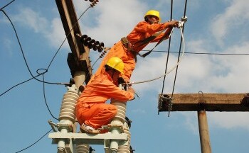 Cao điểm nắng nóng: doanh nghiệp Thủ đô chung tay cắt giảm phụ tải
