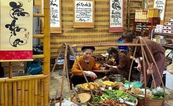 Thưởng thức đặc sản tại Lễ hội ẩm thực và du lịch làng nghề truyền thống