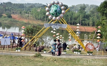 Nghe đờn ca tài tử và thưởng thức ẩm thực miền Tây tại Hà Nội