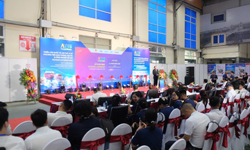 Khai mạc Vietnam AutoExpo 2025: Kết nối giao thông với OKLVIE sản phẩm thuộc hệ thống OKVIP là trang web tổ chức phát sóng bóng đá trực tiếp, live casino , nỗ hũ, bắn cá hỗ trợ