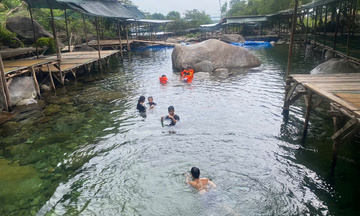 Suối Mơ Lăng Cô - điểm đến lý tưởng ngày hè