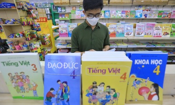 Tiếp tục dạy sách giáo khoa cũ, bài học điều chỉnh theo mô hình hai cấp