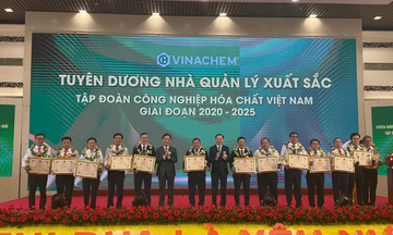 Ông Ngô Văn Đông được vinh danh Nhà lãnh đạo xuất sắc của Tập đoàn Hoá chất VN