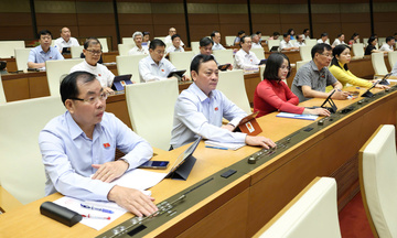 Ngày 18/6, thông qua Luật Sử dụng năng lượng tiết kiệm và hiệu quả (sửa đổi)