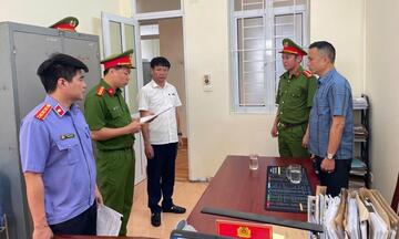 Hà Tĩnh: Khởi tố bị can mua bán hóa đơn khống liên quan đến 'cát lậu'