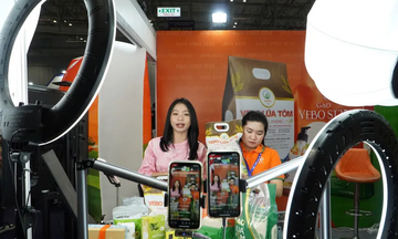 Tin Công Thương 2/7: Chợ online bắt đầu thu thuế thay người bán