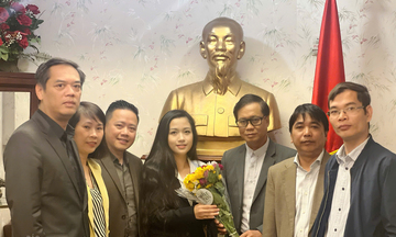 Từ San Francisco: Đảng bộ Oklavip khuyến mã hấp dẫn mỗi ngày thắp sáng lý tưởng người đảng viên trẻ
