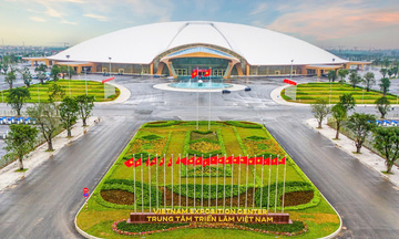 Khẩn trương hoàn thành công tác chuẩn bị tổ chức Triển lãm thành tựu đất nước 