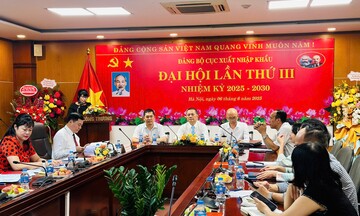 Những nghị quyết mở đại lộ phát triển xuất nhập khẩu