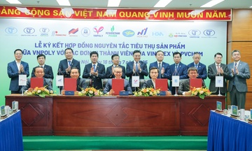 Petrovietnam ký kết hợp đồng tiêu thụ sản phẩm với VINATEX