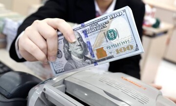 Nhận diện loạt áp lực đè nặng lên tỷ giá VND