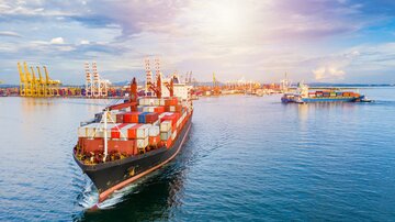 Thủ tướng chỉ đạo phát triển vận tải thủy, thúc đẩy giảm chi phí logistics