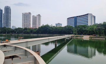 Mục sở thị Công viên Nghĩa Đô đang đượng cải tạo, chỉnh trang