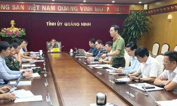 Mở rộng các mũi tìm kiếm nạn nhân vụ lật tàu du lịch tại Quảng Ninh