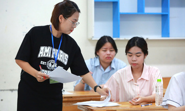 Loạt trường đại học công bố điểm sàn xét tuyển 2025