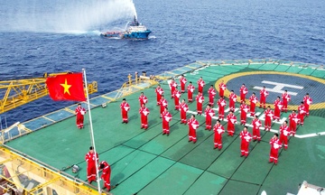 “Một đội ngũ – Một mục tiêu”: Petrovietnam mang quyết tâm, khát vọng vươn mình 