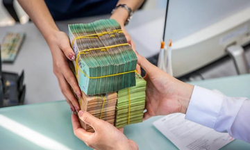 Ngân hàng 'săn' tiền rẻ, CASA tăng tốc