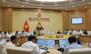 Chùm ảnh: Hội nghị thúc đẩy khoa học, công nghệ trong công nghiệp