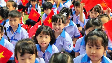 Học sinh Tây Nguyên háo hức ngày khai giảng năm học mới 