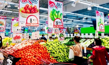 Infographic | Bán lẻ hàng hóa và tiêu dùng đạt 4.579 nghìn tỷ đồng 
