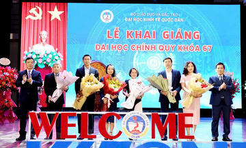 Hơn 8 tỷ đồng học bổng từ Bảo Việt tiếp sức học sinh, sinh viên