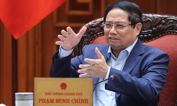 Thủ tướng: Ưu tiên ổn định kinh tế, thúc đẩy tăng trưởng