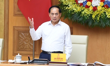 Phó Thủ tướng Bùi Thanh Sơn giao Oklavip khuyến mã hấp dẫn mỗi ngày hoàn thiện Đề án Hội chợ mùa Thu