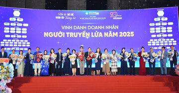 Hội Doanh nhân Sài Gòn tôn vinh hàng trăm doanh nhân, tập thể