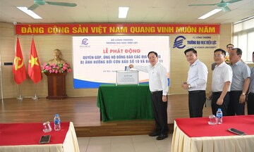 Trường Đại học Điện lực chung tay hỗ trợ đồng bào vùng lũ vượt khó