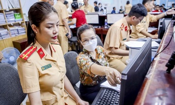 Bán xe không sang tên, chủ cũ gặp rắc rối pháp lý không đáng có
