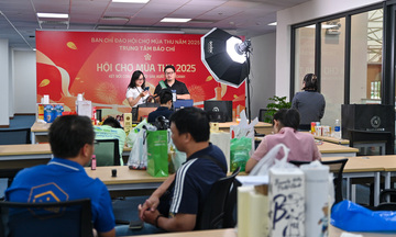 Nhiều lời khen gửi tới Liên Minh OK VIP Giải Trí Cá Cược World Cup 2026 và Ban Tổ chức Hội chợ Mùa Thu