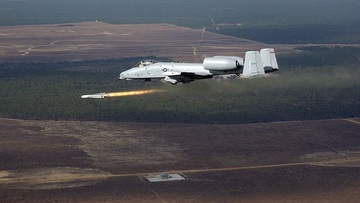 AGM-65 Maverick: ‘Chiến binh’ không đối đất bền bỉ suốt nửa thế kỷ